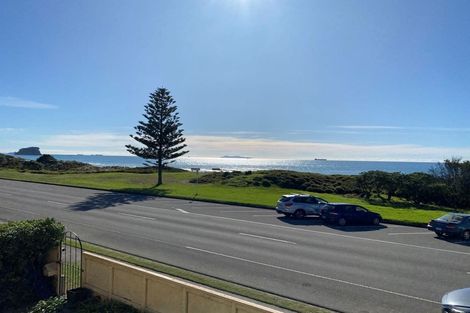 Photo of property in 207b Marine Parade, Mount Maunganui, 3116