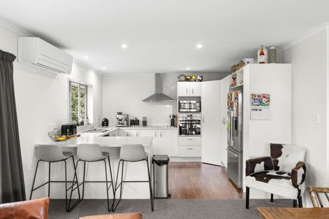 Photo of property in 33 Masefield Terrace, Kelvin Grove, Palmerston North, 4414