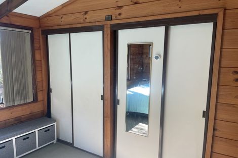 Photo of property in 27 Reynolds Place, Torbay, Auckland, 0630