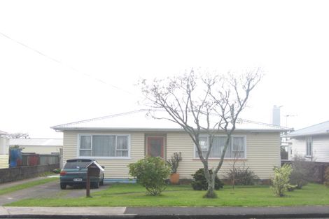 Photo of property in 235 Huatoki Street, Upper Vogeltown, New Plymouth, 4310