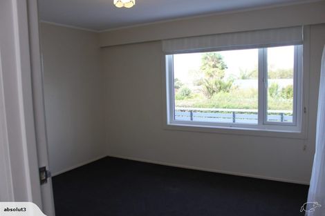 Photo of property in 2/15 Hanlon Crescent, Narrow Neck, Auckland, 0624