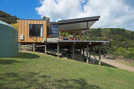 Photo of property in 1a Erua Road, Ostend, Waiheke Island, 1081