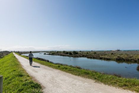 Photo of property in 17 Bell Street, Clive, 4102