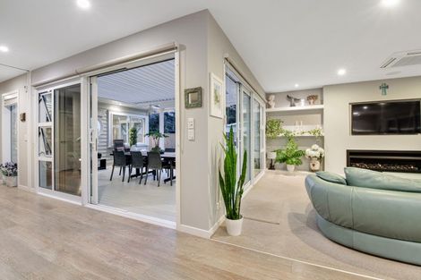 Photo of property in 3 Claude Road, Stanmore Bay, Whangaparaoa, 0932