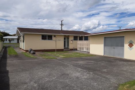 Photo of property in 73 Polson Street, Castlecliff, Whanganui, 4501