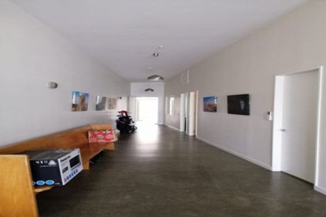 Photo of property in 4/25 Home Street, Mount Victoria, Wellington, 6011