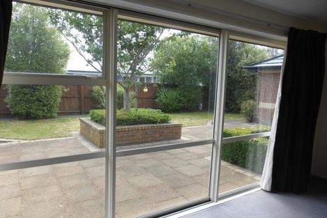 Photo of property in 9 Courtfield Close, Parklands, Christchurch, 8083