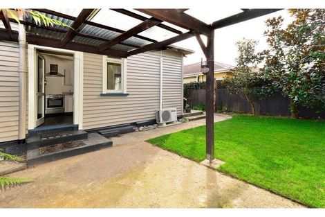 Photo of property in 16 Dover Street, St Albans, Christchurch, 8014