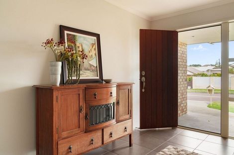 Photo of property in 1 Stamford Place, Ohauiti, Tauranga, 3112