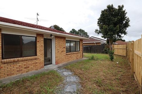 Photo of property in 2/10 Airfield Road, Takanini, 2112