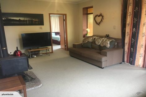 Photo of property in 1410 Devon Road, Brixton, Waitara, 4382