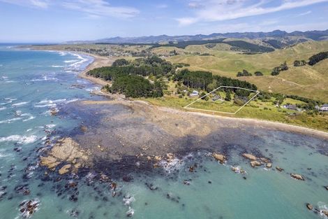 Photo of property in 166 Orui-riversdale Road, Riversdale Beach, Masterton, 5872