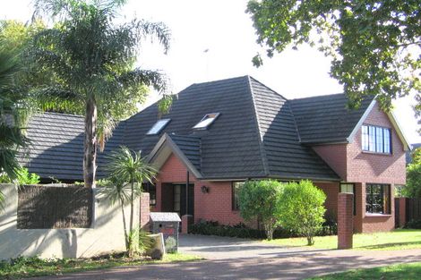 Photo of property in 36 Oakwood Grove, Eastern Beach, Auckland, 2012