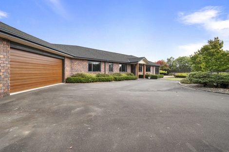Photo of property in 35 Stonebrook Lane, Kelvin Grove, Palmerston North, 4470