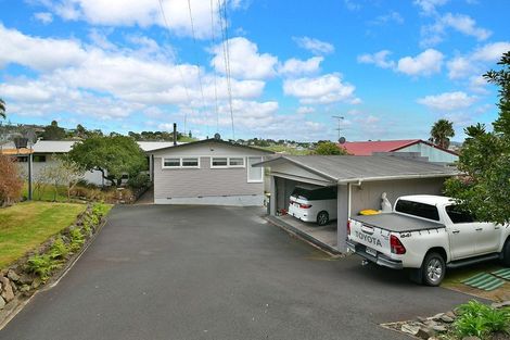 Photo of property in 12 Tawhana Crescent, Red Beach, 0932