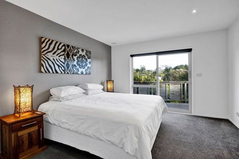 Photo of property in 201 Heta Road, Merrilands, New Plymouth, 4312