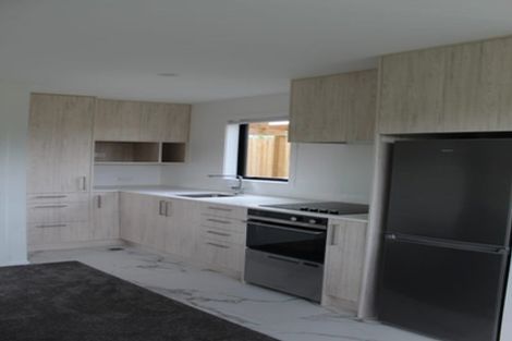 Photo of property in 7/83 Vodanovich Road, Te Atatu South, Auckland, 0610