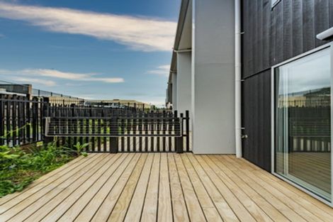 Photo of property in 8 Ceramic Lane, New Lynn, Auckland, 0600