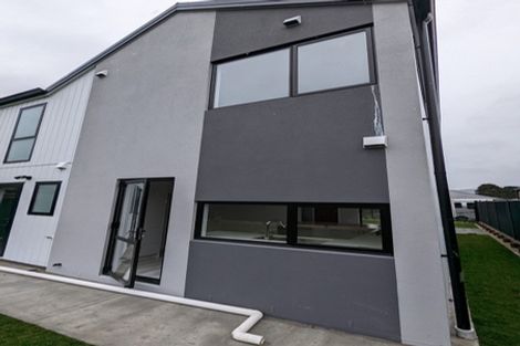 Photo of property in 15 Castletown Street, Wallaceville, Upper Hutt, 5018
