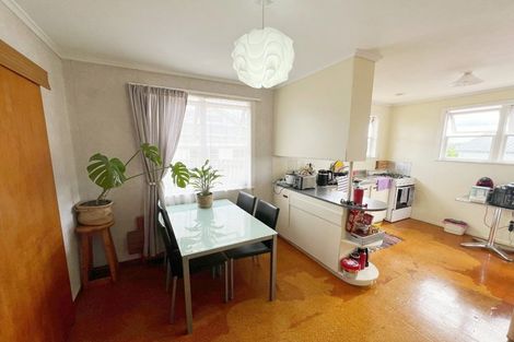 Photo of property in 41 St Leonards Road, Kelston, Auckland, 0602