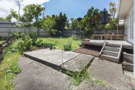 Photo of property in 24 Coniston Avenue, Te Atatu South, Auckland, 0610