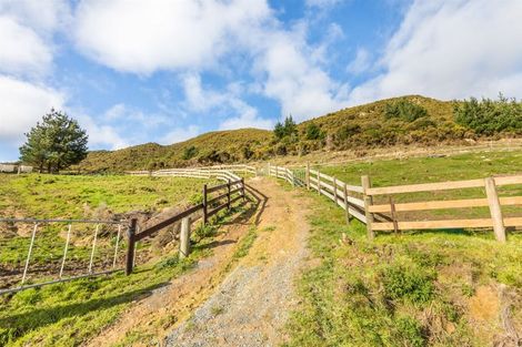 Photo of property in 675 Coast Road, Wainuiomata Coast, Wainuiomata, 5373