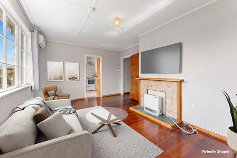 Photo of property in 97 Rangiora Avenue, Roslyn, Palmerston North, 4414