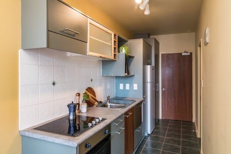 Photo of property in Atrium Towers, 6b/154 The Terrace, Wellington Central, Wellington, 6011