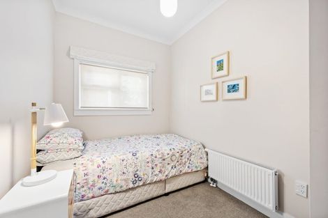 Photo of property in 534 Broadway, Strathmore Park, Wellington, 6022