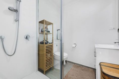 Photo of property in 30 Whareatua Avenue, Takanini, 2112