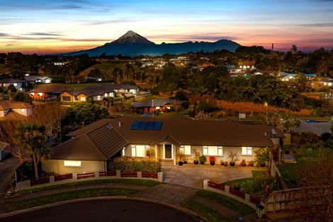 Photo of property in 15 Anderson Way, Highlands Park, New Plymouth, 4312