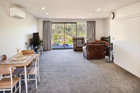 Photo of property in 28 Bee Lane, Whitby, Porirua, 5024