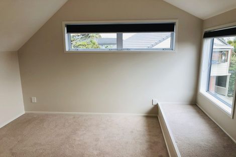 Photo of property in 1/7 Sylvan Park Avenue, Milford, Auckland, 0620