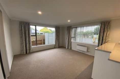 Photo of property in 2/61 Colombo Street, Cashmere, Christchurch, 8022