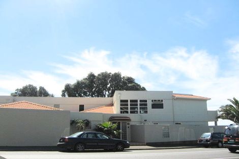 Photo of property in 11/120 Saint Aubyn Street, New Plymouth, 4310