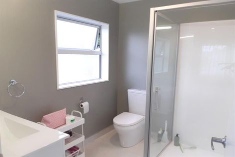 Photo of property in 5 Danden Way, Pukekohe, 2120