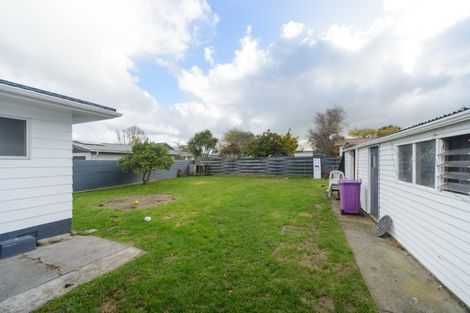 Photo of property in 27 Pinedale Parade, Milson, Palmerston North, 4414