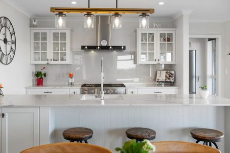 Photo of property in 9 Goldstone Place, Omokoroa, 3114