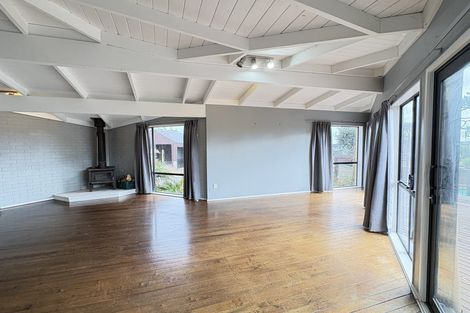 Photo of property in 412 Taupaki Road, Kumeu, 0892