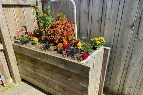 Photo of property in Rangeview Villas, 56/9 Fuller Close, Levin, 5510