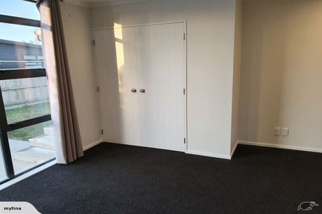 Photo of property in 46 Exeter Crescent, Takaro, Palmerston North, 4412