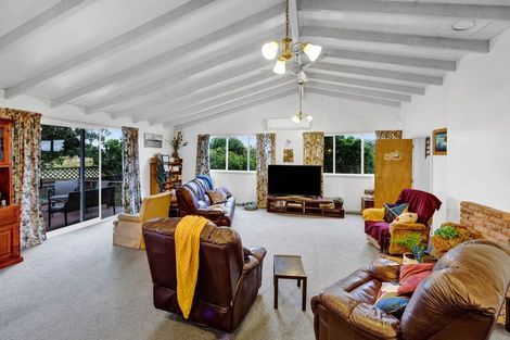 Photo of property in 15 Gilbert Street, Kakaramea, Patea, 4598