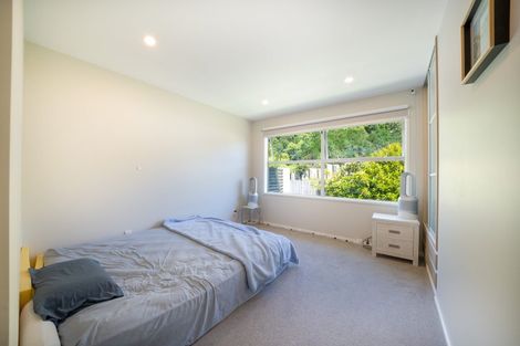 Photo of property in 27a Comber Place, Johnsonville, Wellington, 6037