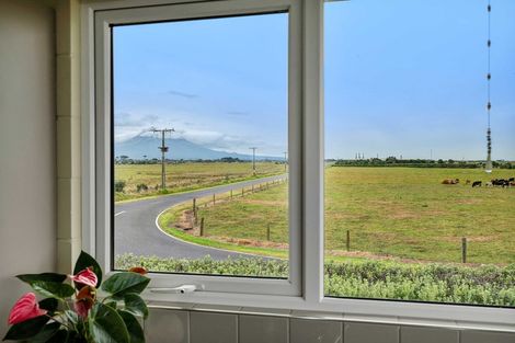 Photo of property in 204a Tai Road, Opunake, 4681