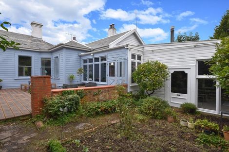 Photo of property in 10 Heriot Row, Dunedin Central, Dunedin, 9016