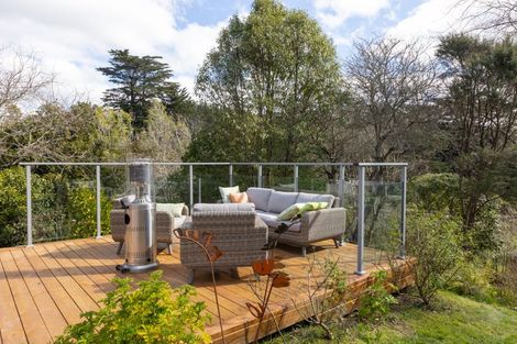 Photo of property in 6 Polson Hill Drive, Aokautere, Palmerston North, 4471