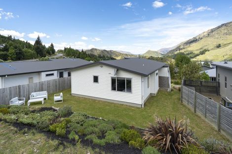 Photo of property in 30b Harrys Close, Arthurs Point, Queenstown, 9371