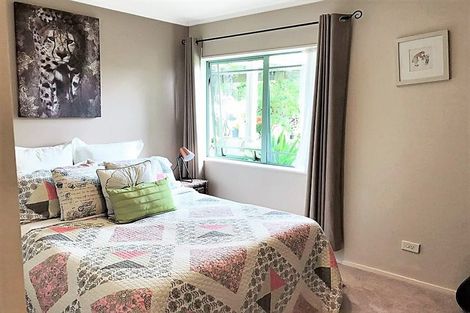 Photo of property in 41 Unsworth Drive, Unsworth Heights, Auckland, 0632