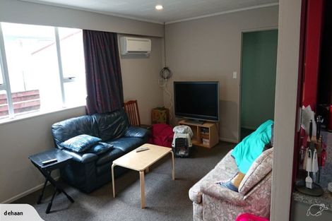 Photo of property in 6b Tulsa Grove, Totara Park, Upper Hutt, 5018