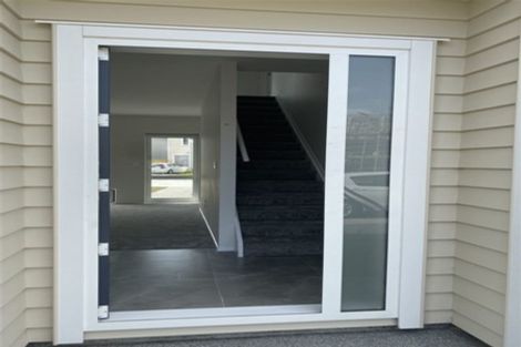 Photo of property in 24 Warbler Crescent, Papakura, 2110